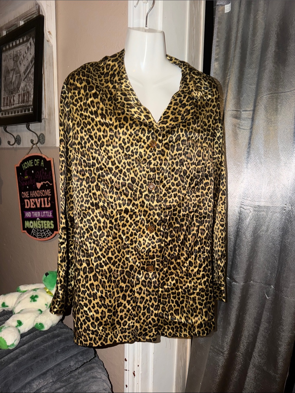Like new Victoria’s Secret Leopard Print Satin Button-Up Long Sleeve Top size L
